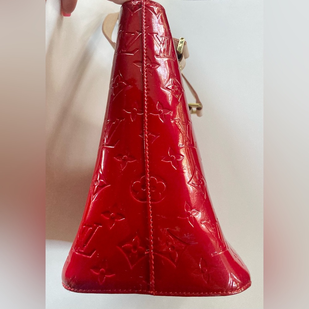Louis Vuitton Houston Bag - Picture 10 of 11
